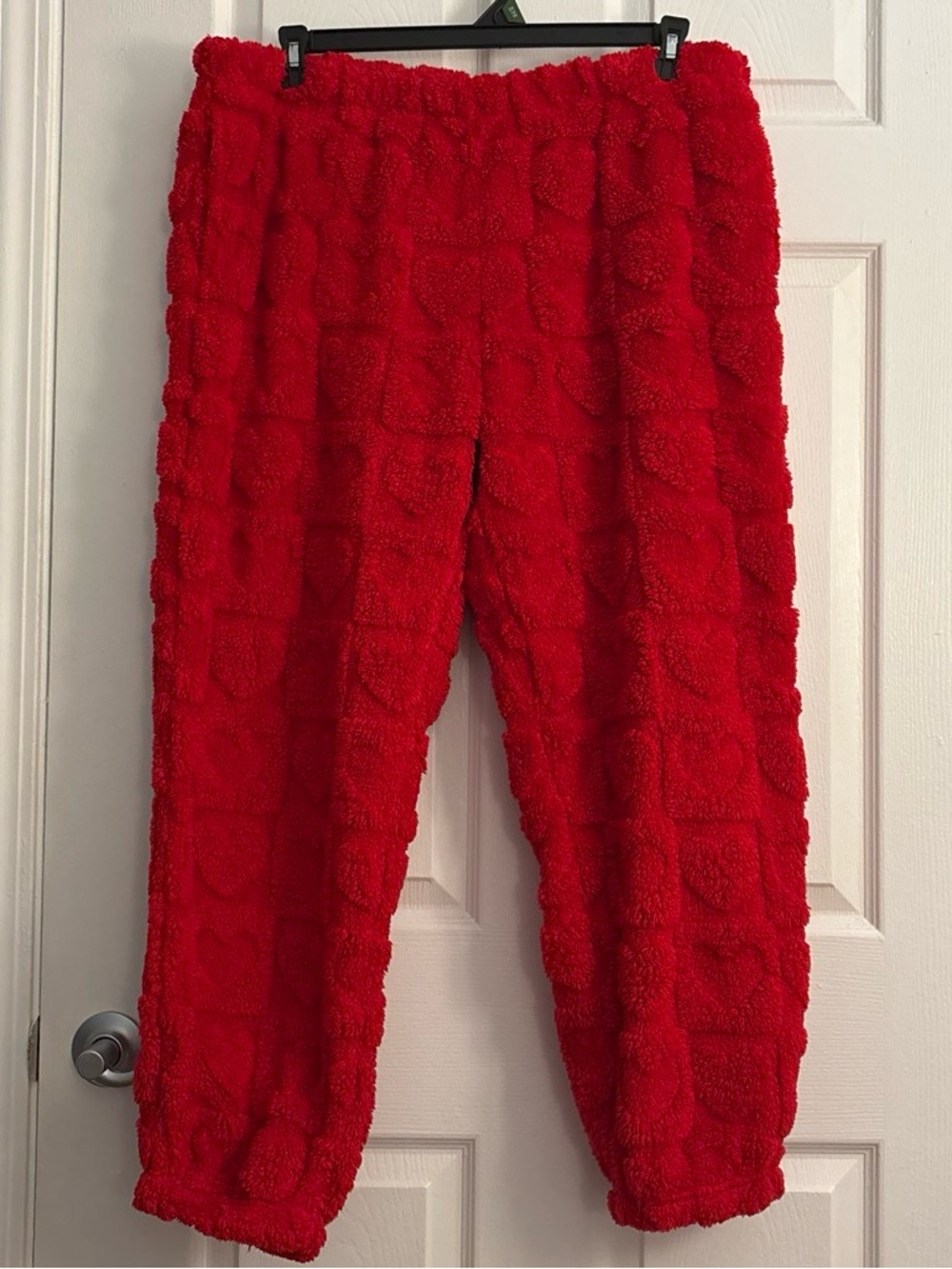 Joyspun Women’s Red Fleece Pants With Textured 3D Heart Pattern Size XL